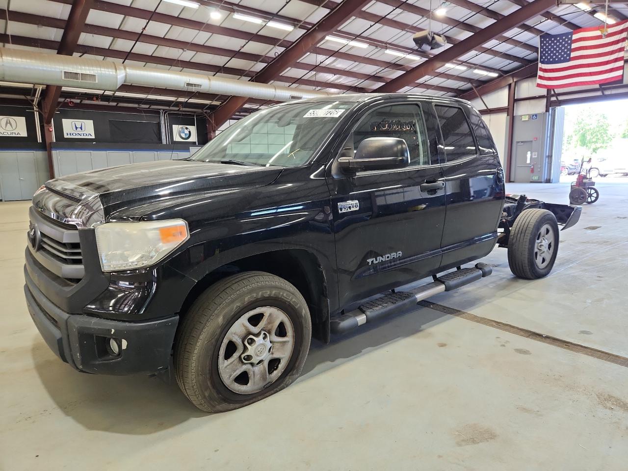 2015 Toyota Tundra Black vin: 5TFUY5F1XFX428441 Damage: Left Front Door, Chipped, 3
