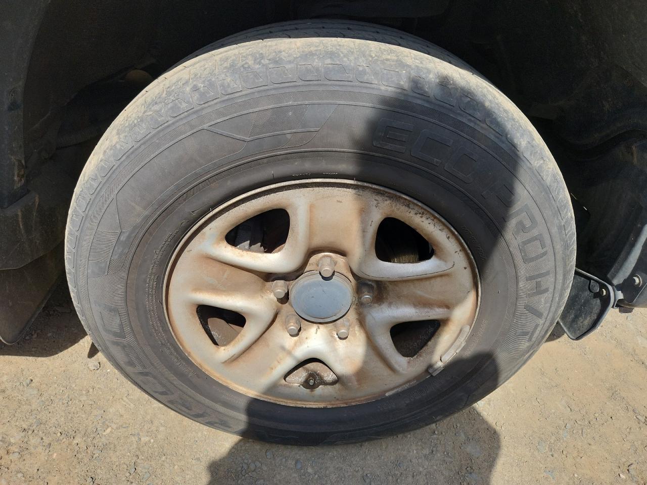 2015 Toyota Tundra Black vin: 5TFUY5F1XFX428441 Damage: Right Front Wheel, Chipped, 10 Or More