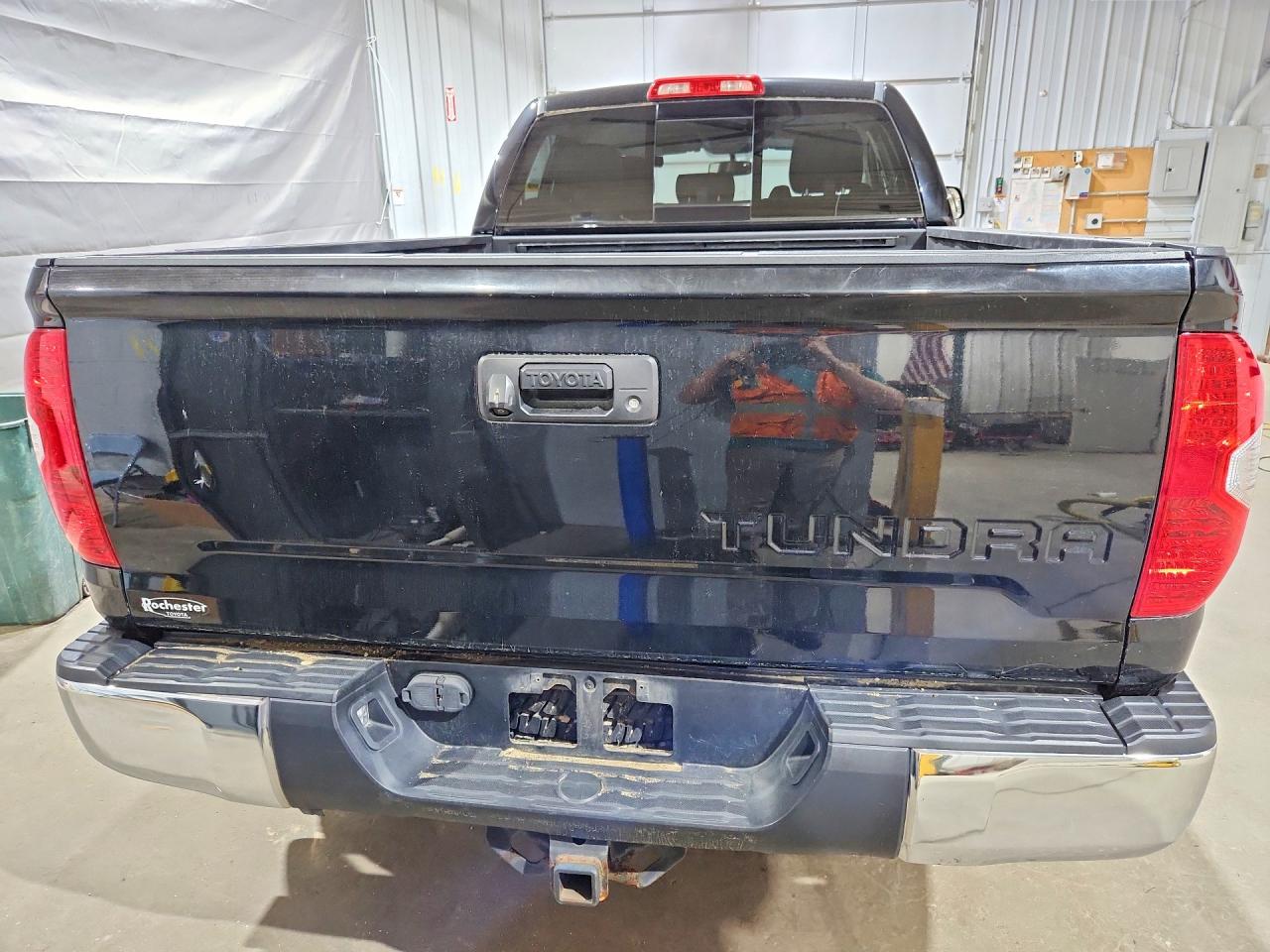 2015 Toyota Tundra Sr5 Black vin: 5TFUY5F1XFX443800