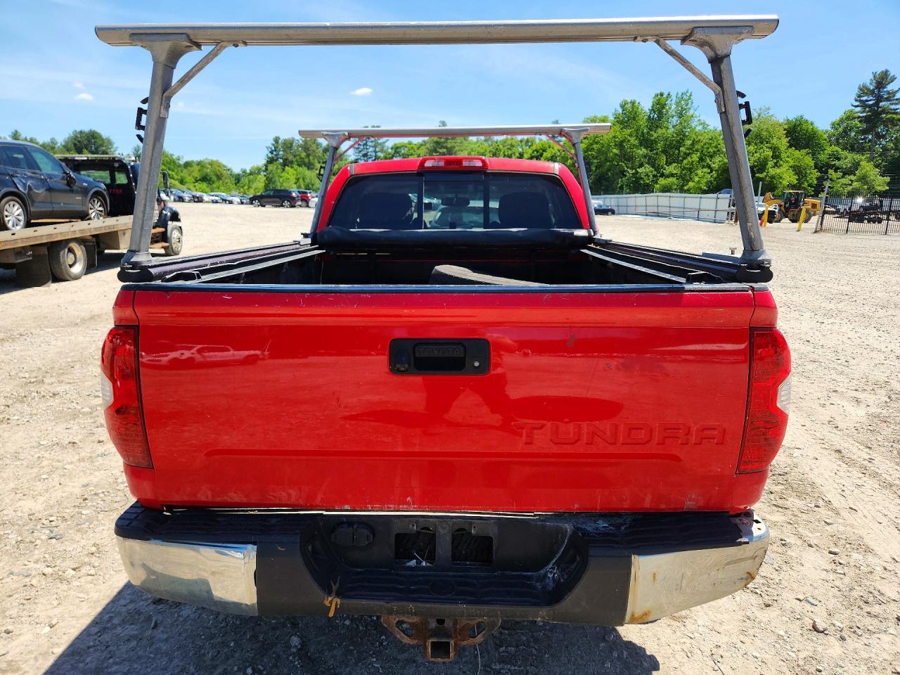 2015 Toyota Tundra Sr5 Red vin: 5TFUY5F1XFX472794