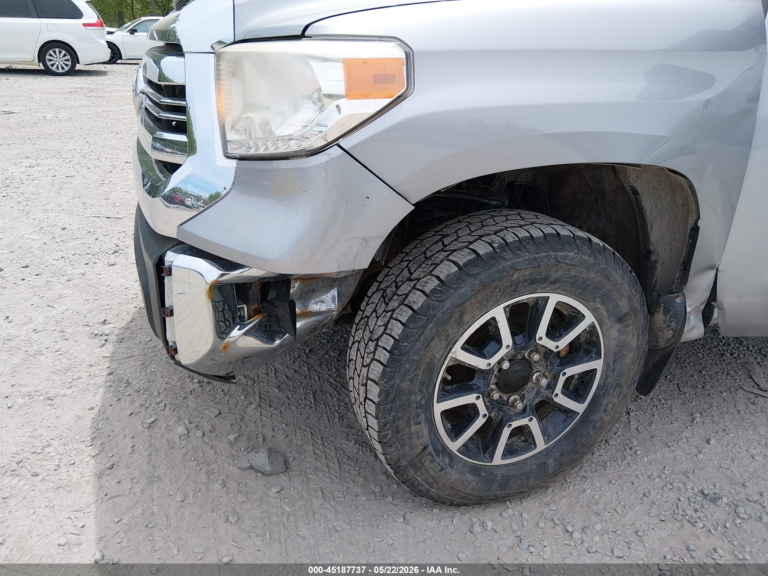 2017 Toyota Tundra Sr5 5.7l V8 Gray vin: 5TFUY5F1XHX615245