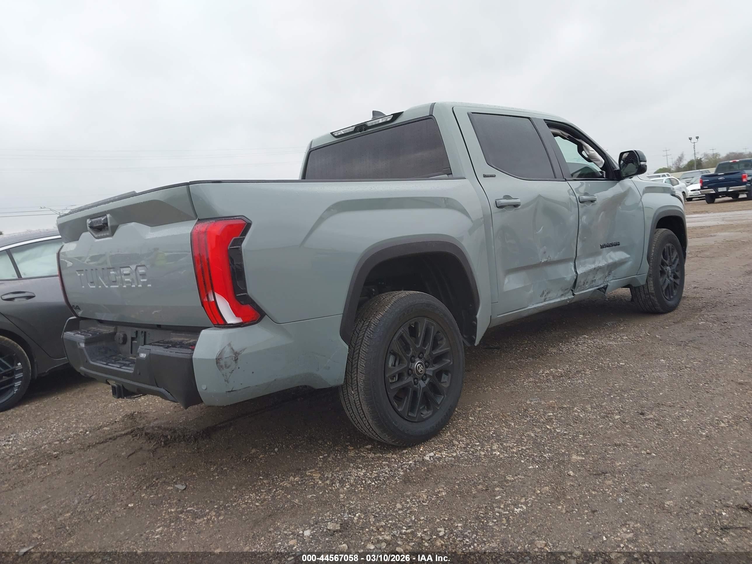 2025 Toyota Tundra Limited Серый vin: 5TFWA5DB9SX329791