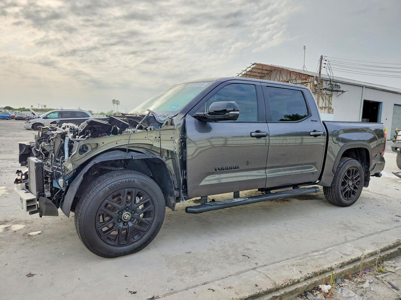 2025 Toyota Tundra Limited Gray vin: 5TFWA5DBXSX319190