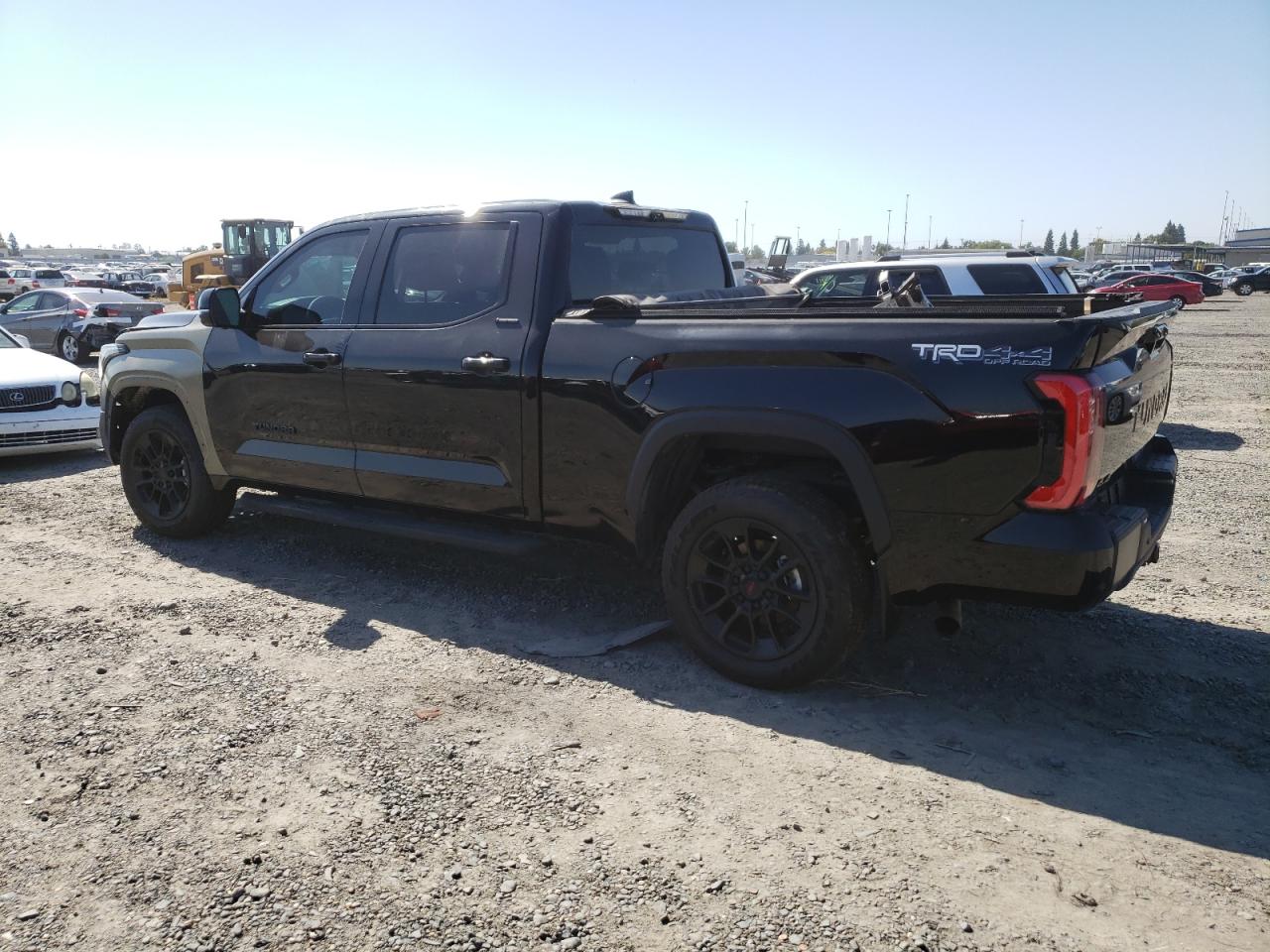 2025 Toyota Tundra Crewmax Limited Черный vin: 5TFWA5EC2SX038217