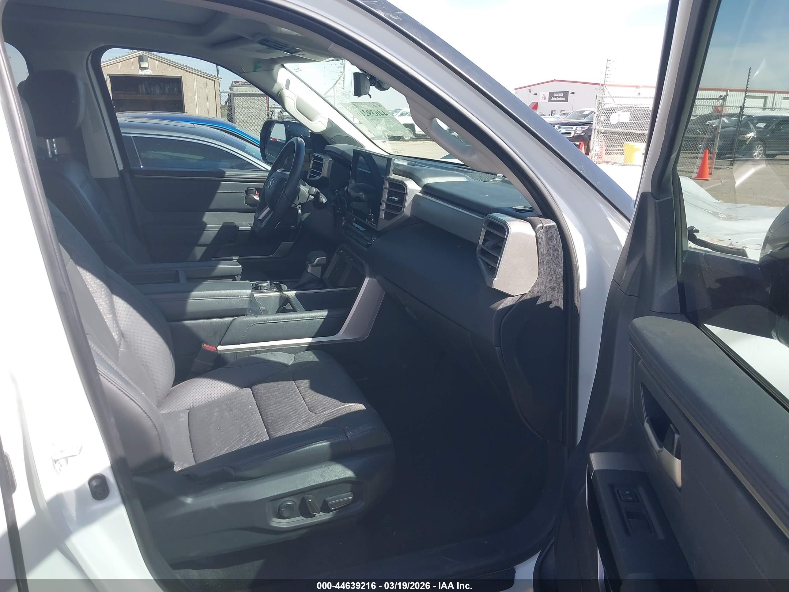 2024 Toyota Tundra Hybrid Limited 4wd Белый vin: 5TFWC5DB2RX058562