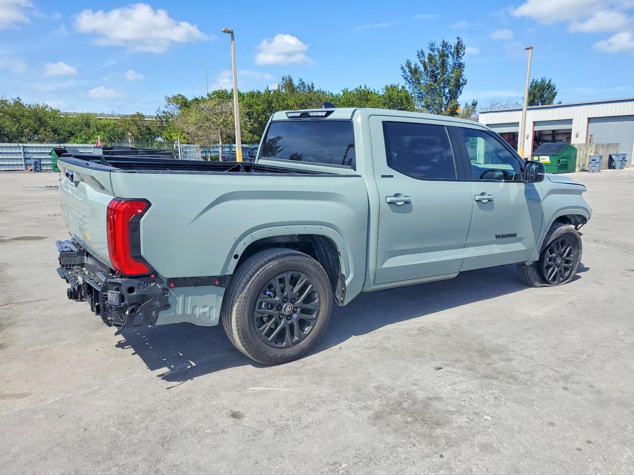 2026 Toyota Tundra Crewmax Limited Green vin: 5TFZA5AB2TX056969