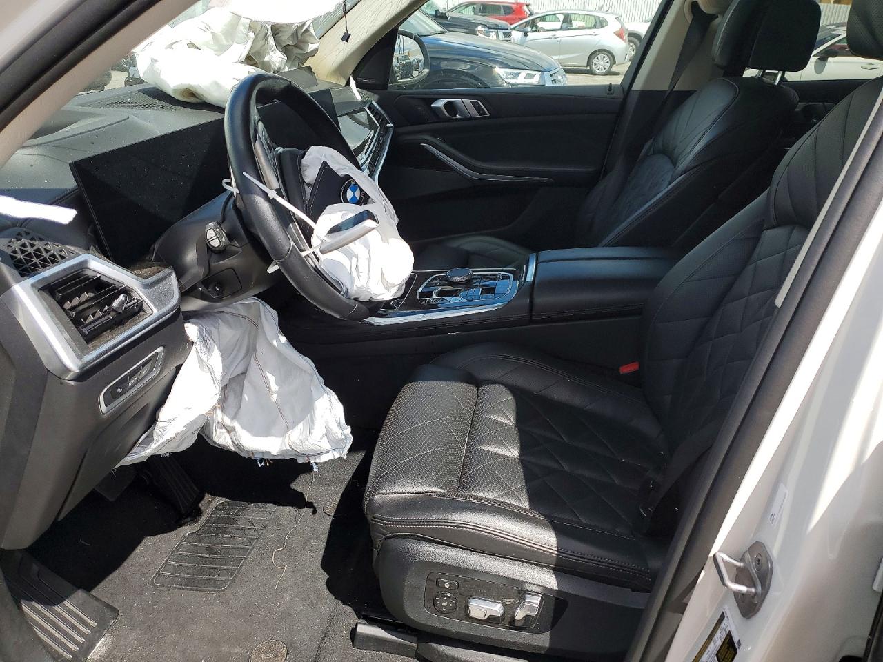 2024 Bmw X7 Xdrive40i White vin: 5UX23EM00R9T80911