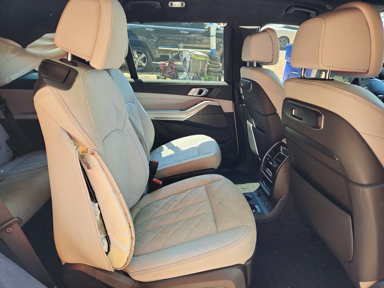 2024 Bmw X7 Xdrive40i White vin: 5UX23EM03R9U70876
