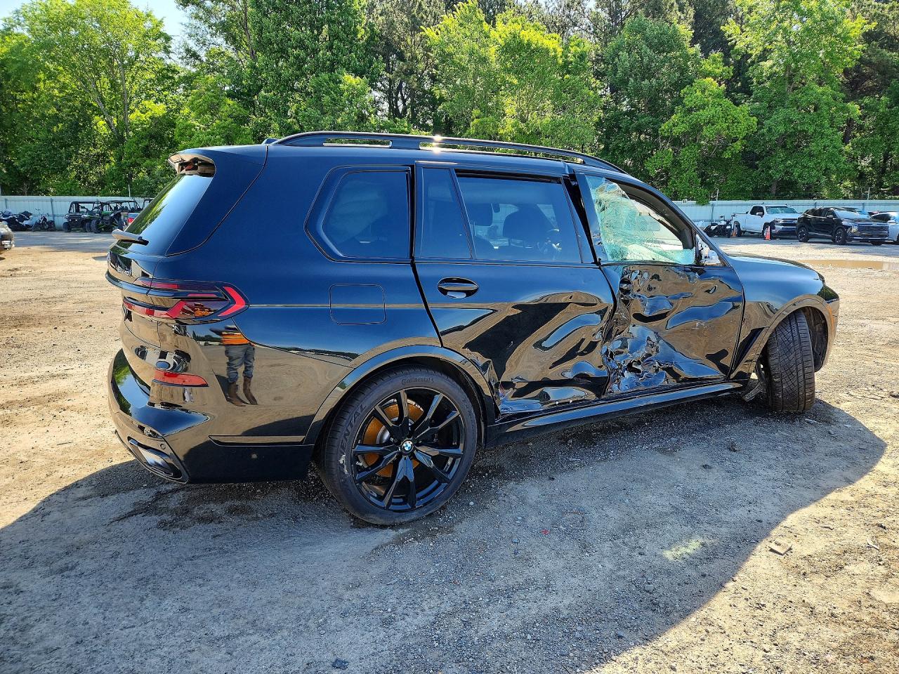 2025 Bmw X7 Xdrive40i Черный vin: 5UX23EM05S9Z22669