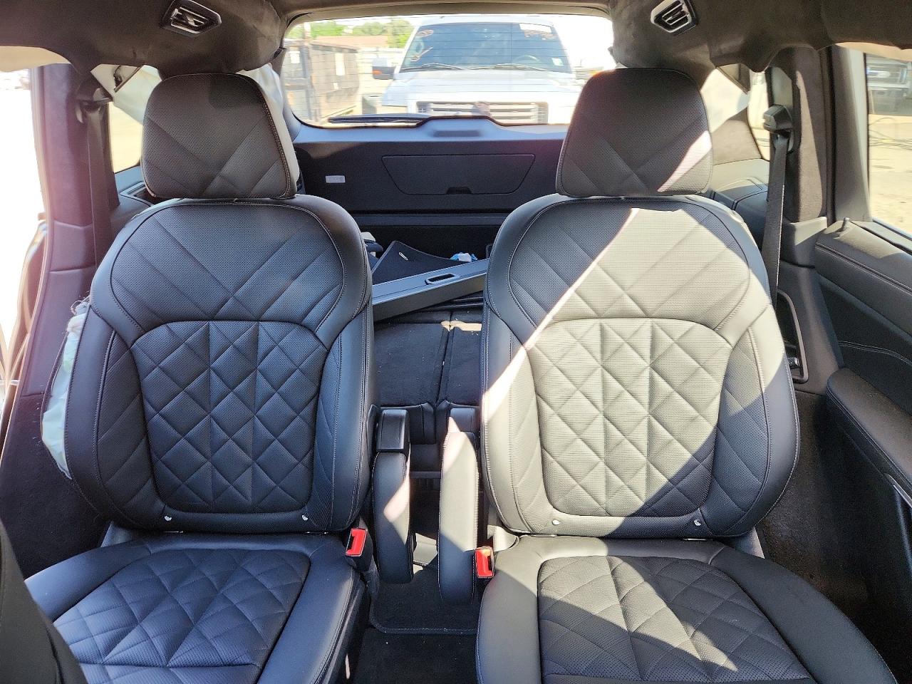 2025 Bmw X7 Xdrive40i Черный vin: 5UX23EM05S9Z22669