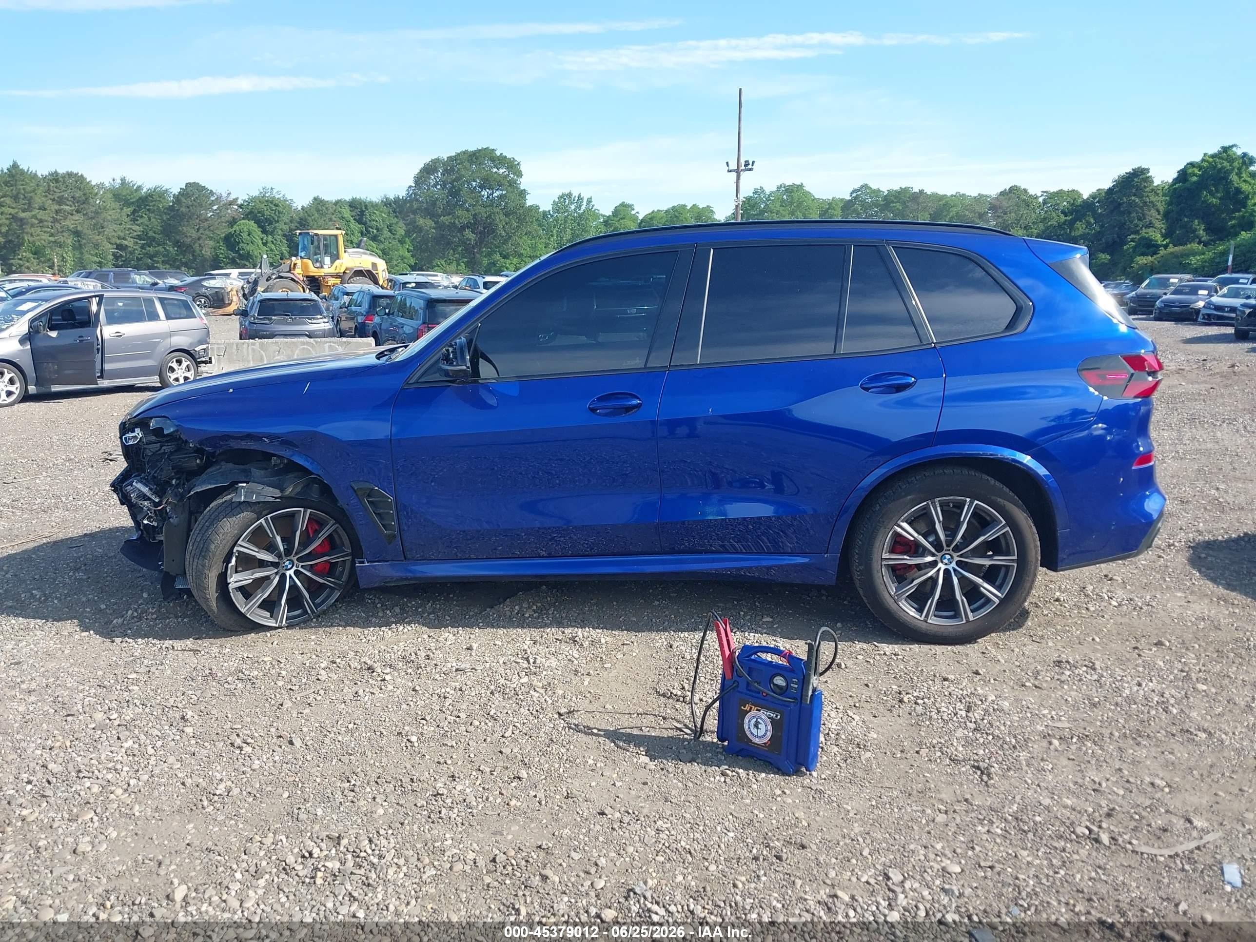 2025 Bmw X5 M60i Blue vin: 5UX33EU04S9X45116