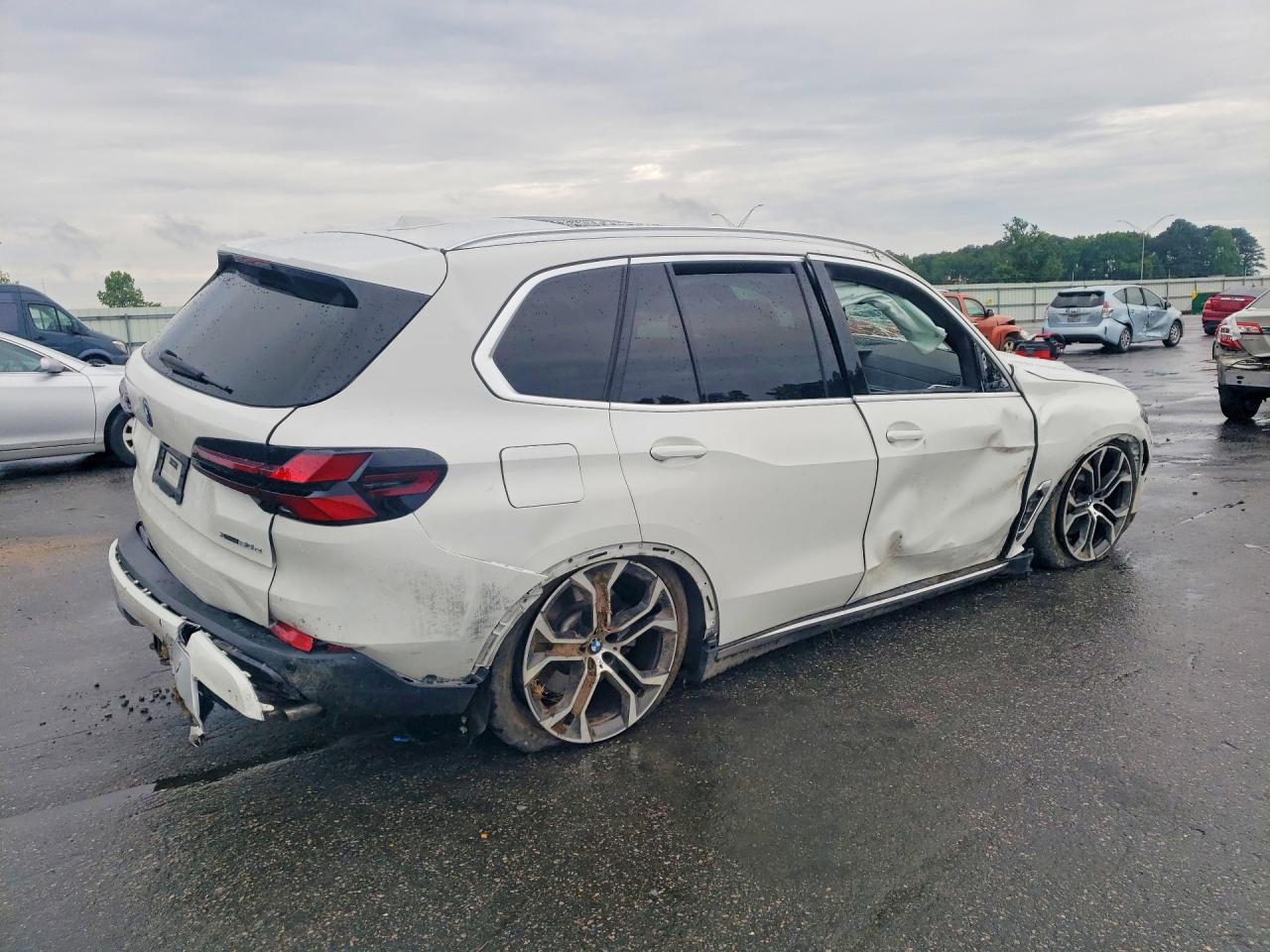 2025 Bmw X5 Xdrive50e White vin: 5UX43EU00S9Z95697