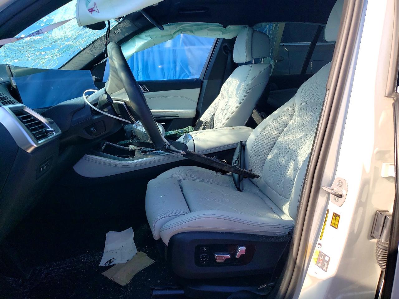 2025 Bmw X5 Xdrive50e White vin: 5UX43EU00S9Z95697