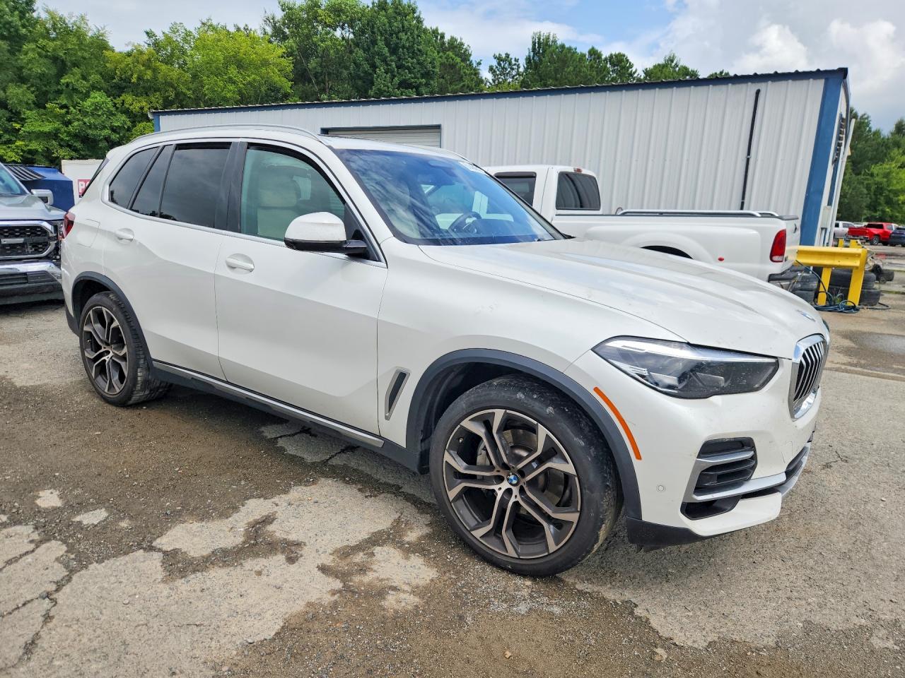 2022 Bmw X5 Sdrive 40i White vin: 5UXCR4C06N9K28074