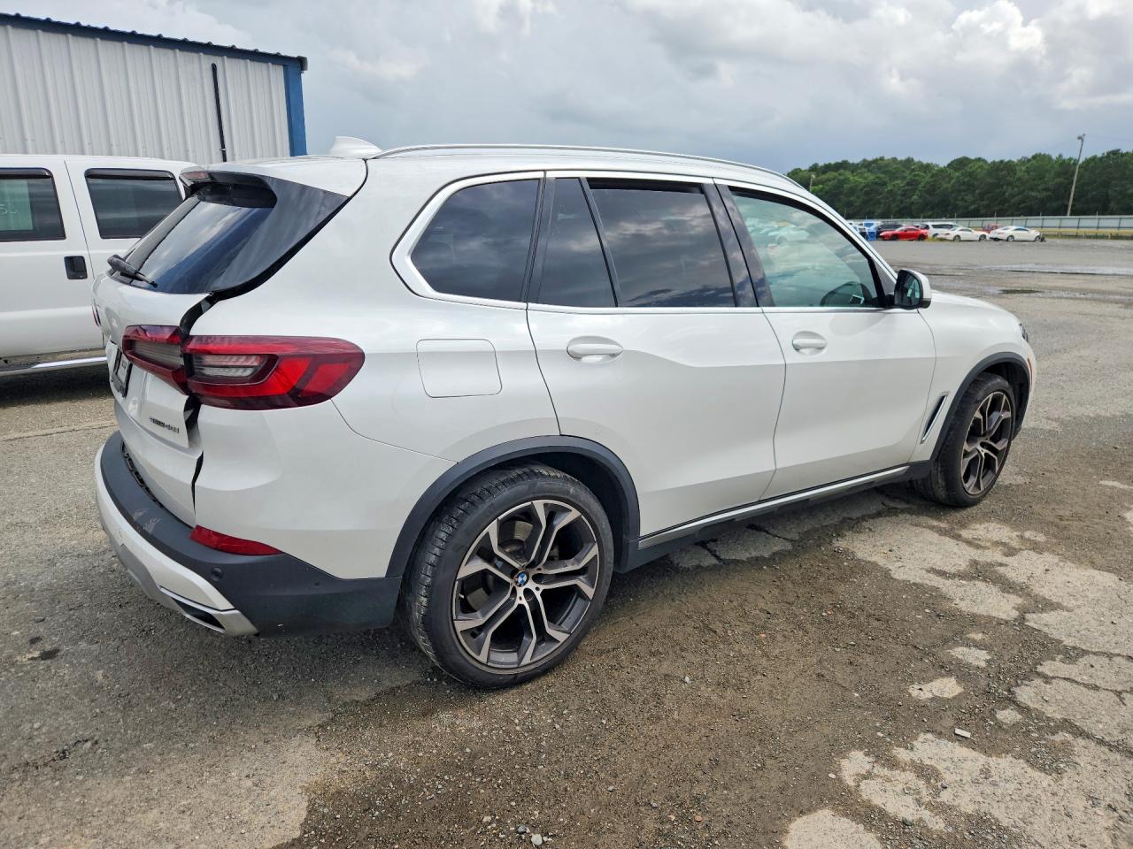 2022 Bmw X5 Sdrive 40i White vin: 5UXCR4C06N9K28074