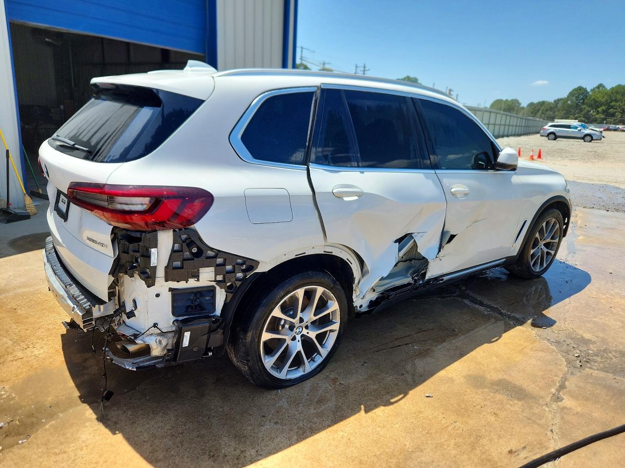 2022 Bmw X5 Xdrive40i White vin: 5UXCR6C01N9M61713