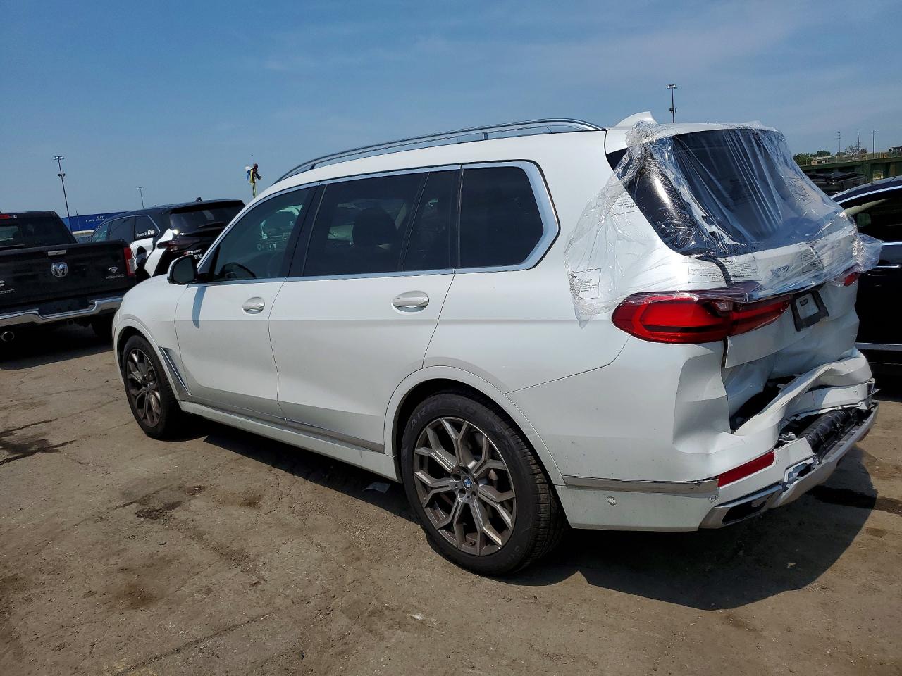 2021 Bmw X7 Xdrive40i Белый vin: 5UXCW2C07M9E24720
