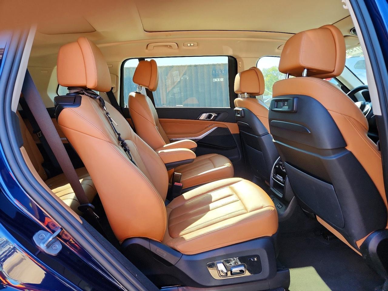 2022 Bmw X7 Xdrive40i Синий vin: 5UXCW2C08N9L24785