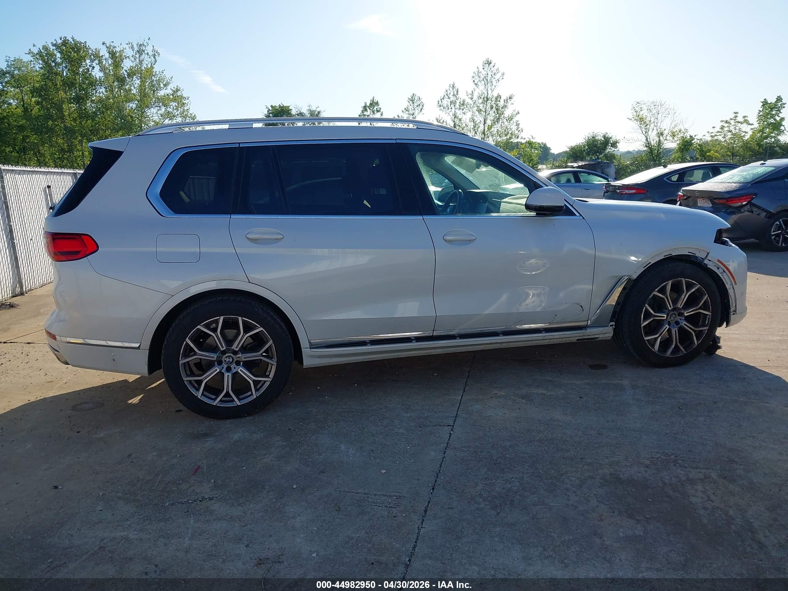 2022 Bmw X7 Xdrive40i White vin: 5UXCW2C08N9N07054