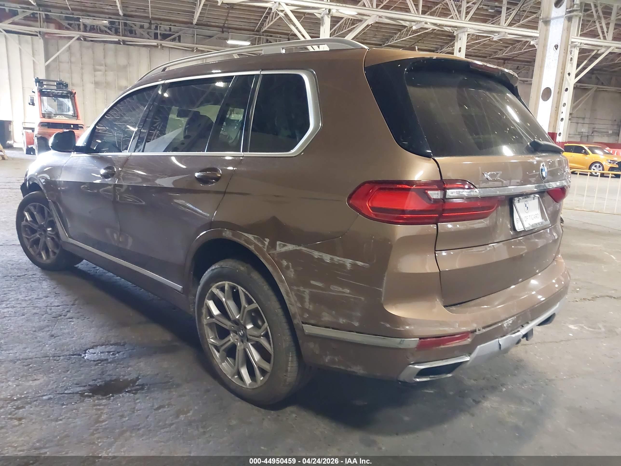 2019 Bmw X7 Xdrive40i Коричневый vin: 5UXCW2C54KLB43437