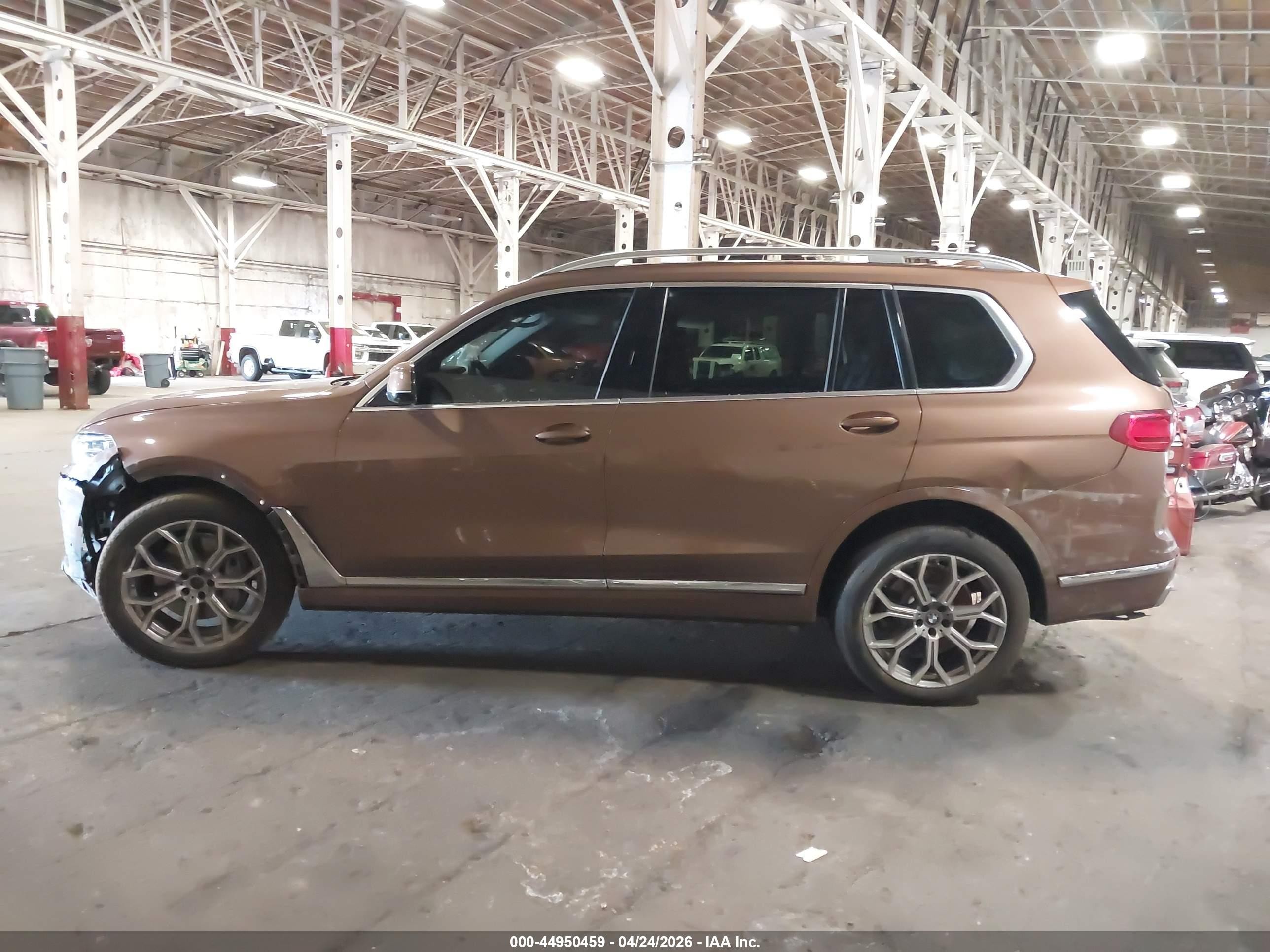 2019 Bmw X7 Xdrive40i Коричневый vin: 5UXCW2C54KLB43437