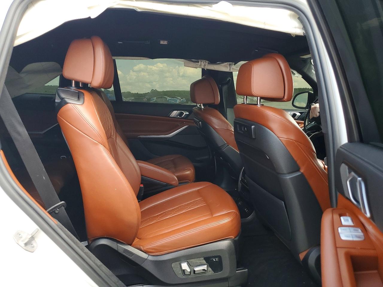 2022 Bmw X7 M50i White vin: 5UXCX6C01N9J96331