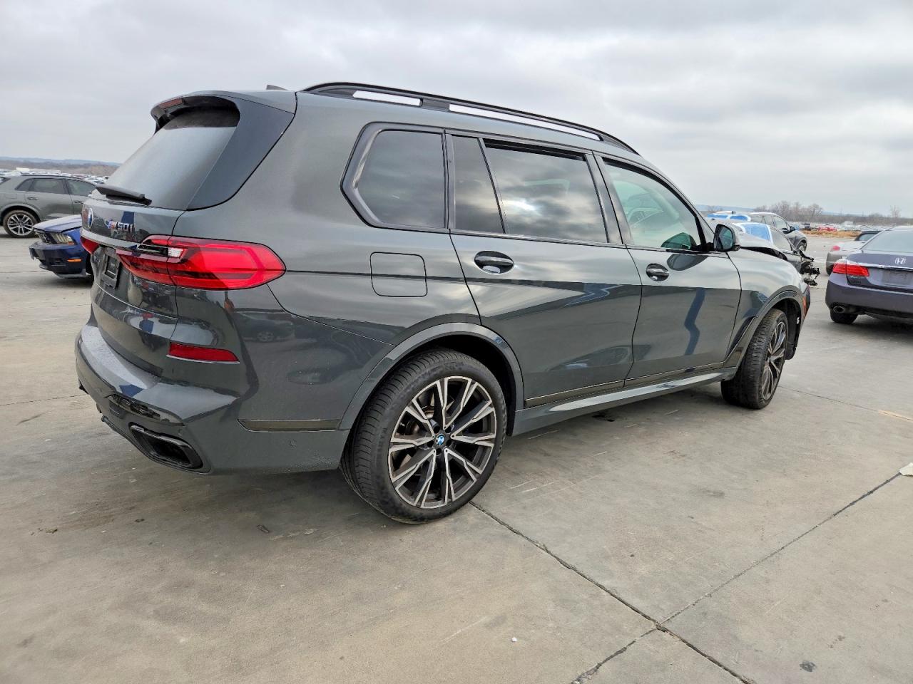 2021 Bmw X7 M50i Серый vin: 5UXCX6C02M9F85108