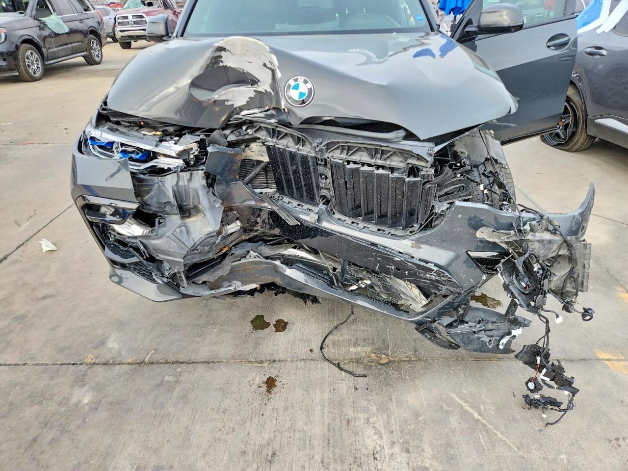 2021 Bmw X7 M50i Серый vin: 5UXCX6C02M9F85108