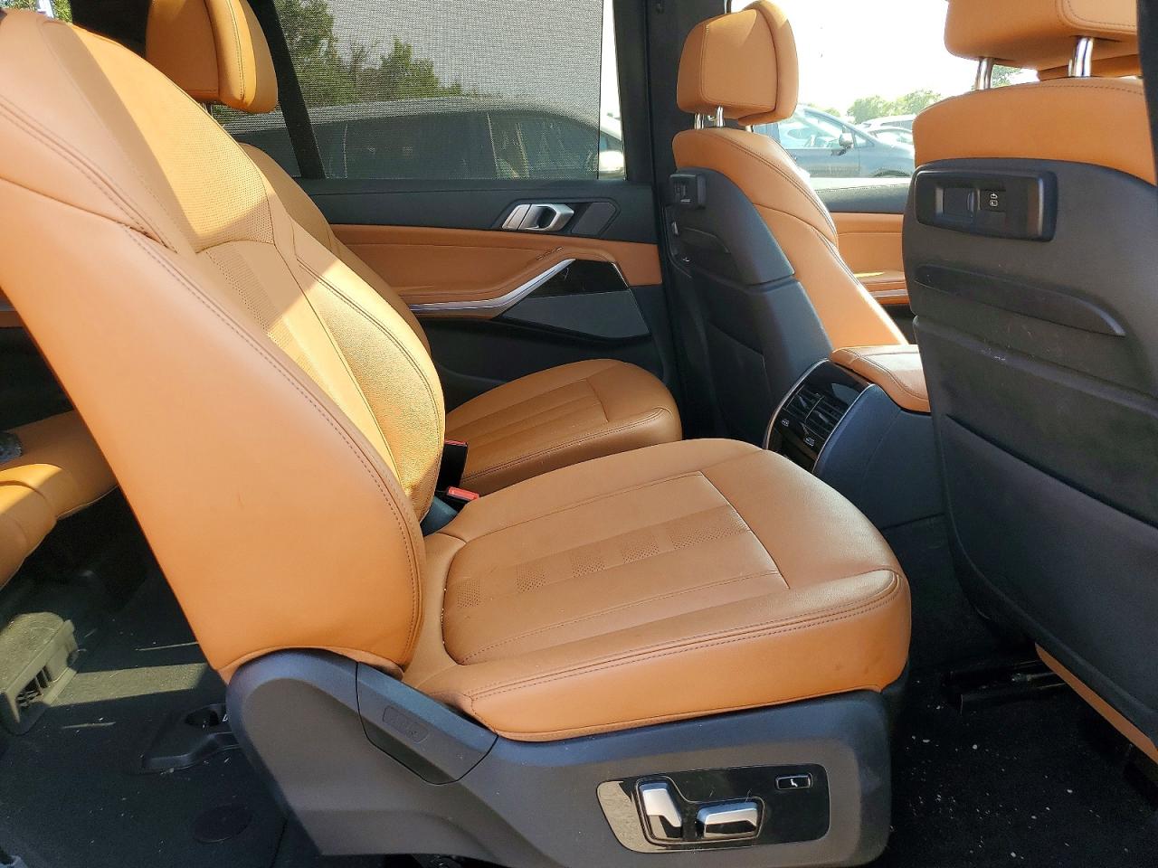 2021 Bmw X7 M50i Черный vin: 5UXCX6C08M9F69334