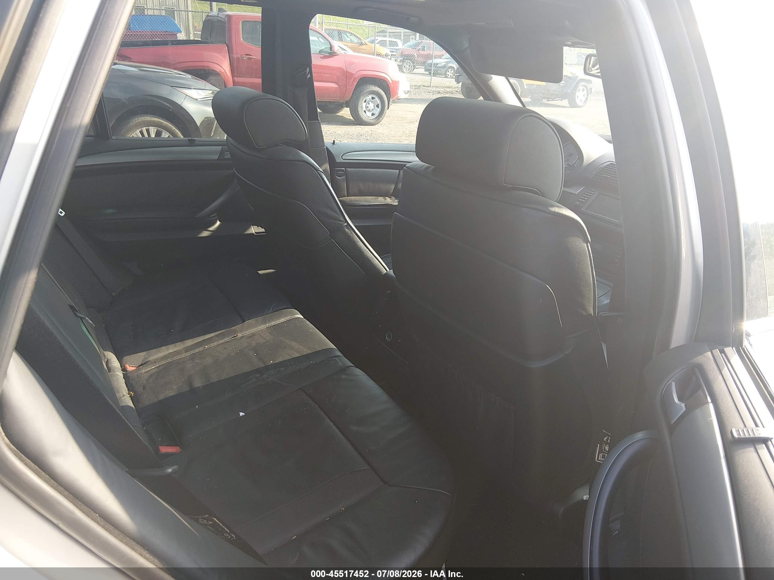 2006 Bmw X5 4.8is Silver vin: 5UXFA93536LE84922