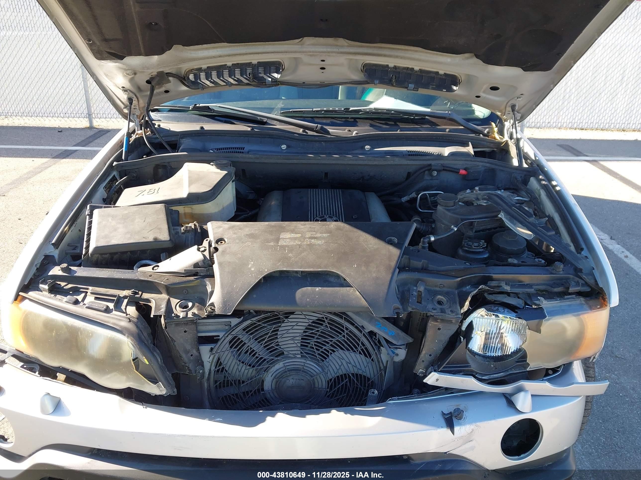 2002 Bmw X5 4.4i Silver vin: 5UXFB33532LH36513