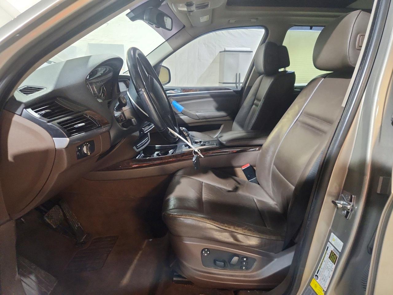 2008 Bmw X5 3.0i Tan vin: 5UXFE43508L026195