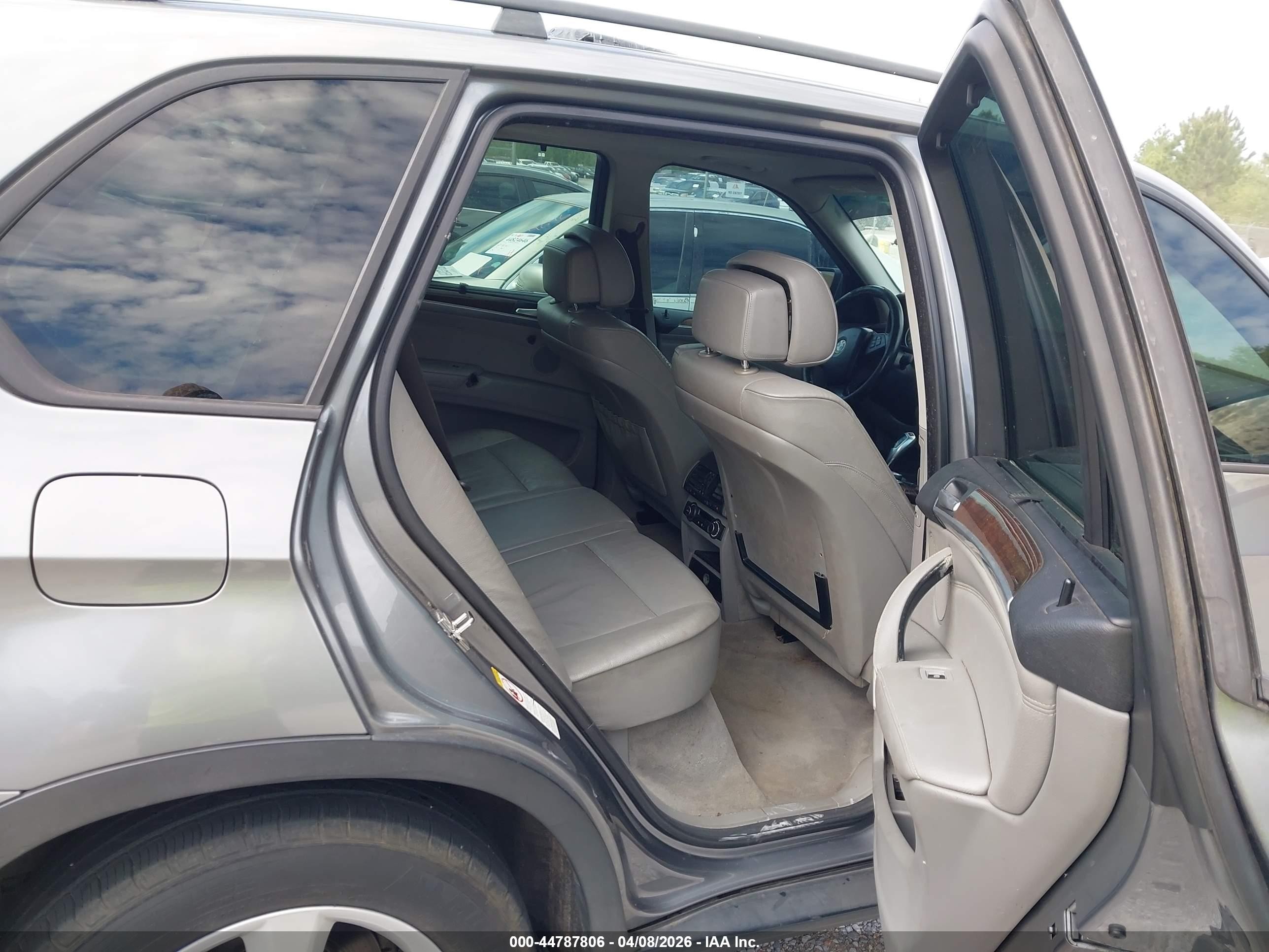 2008 Bmw X5 3.0si Gray vin: 5UXFE43518L008837