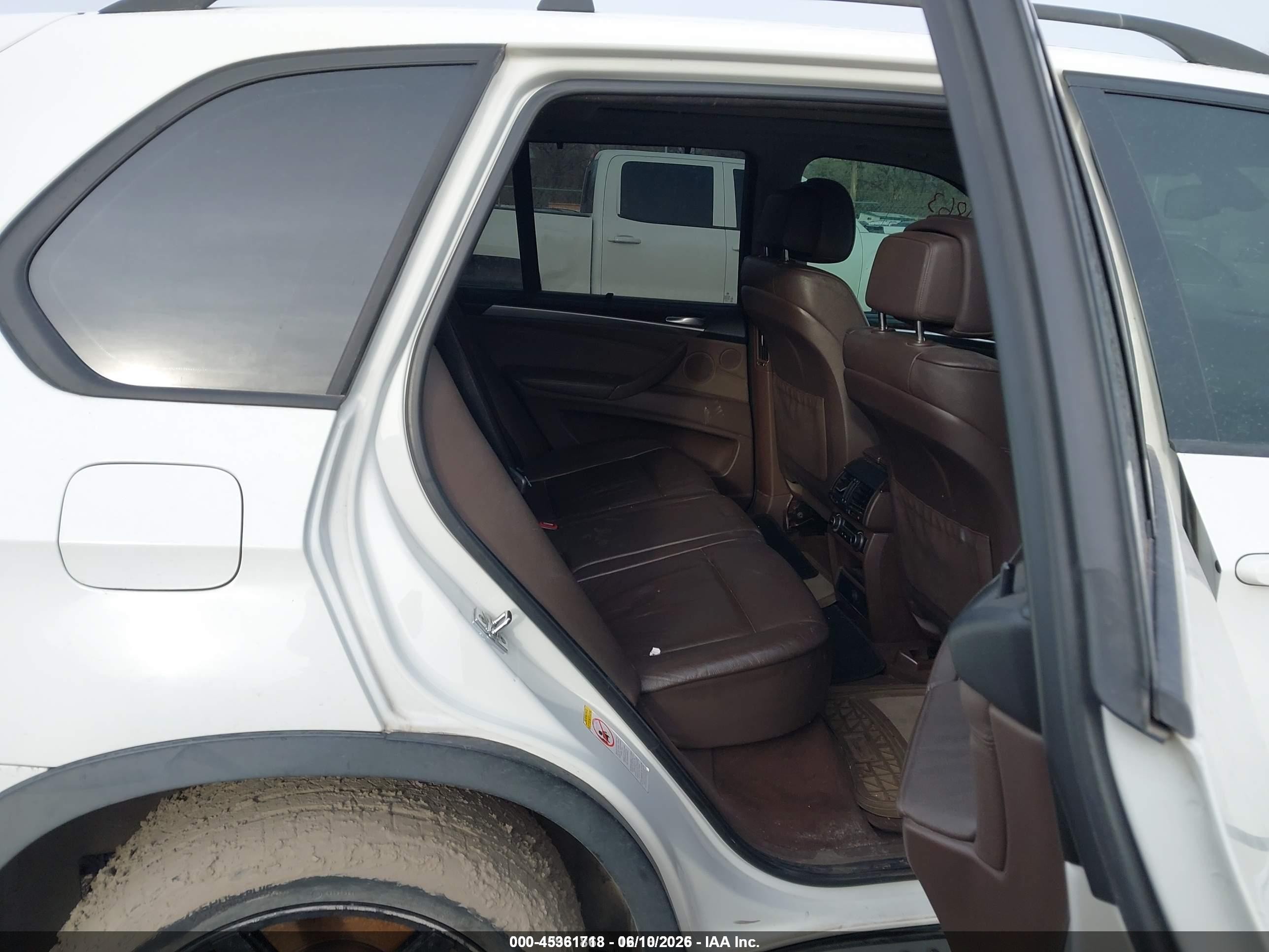 2008 Bmw X5 3.0si White vin: 5UXFE43548L030234