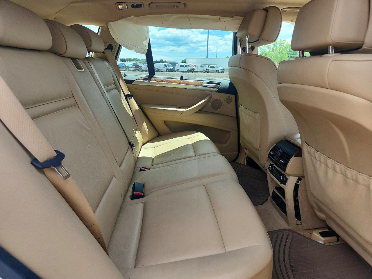 2009 Bmw X5 Xdrive30i White vin: 5UXFE43549L037377