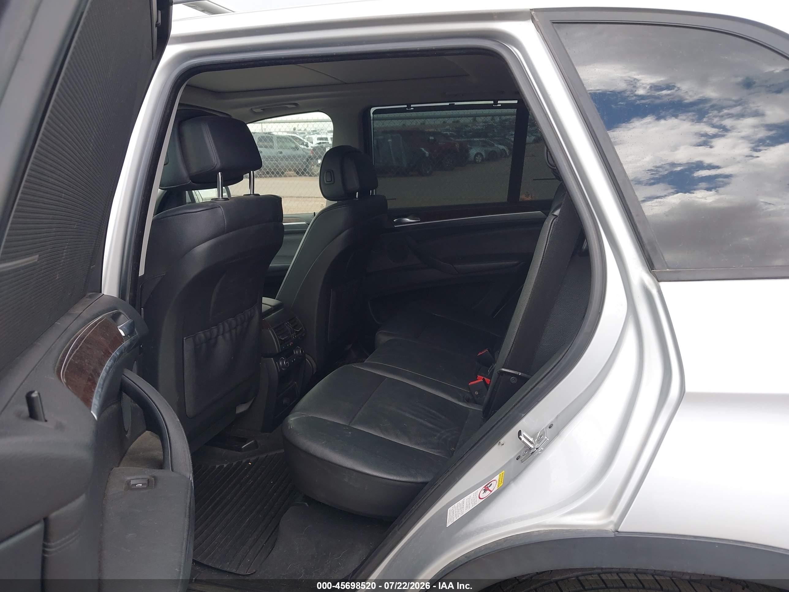 2008 Bmw X5 3.0si Серебряный vin: 5UXFE43598L006804