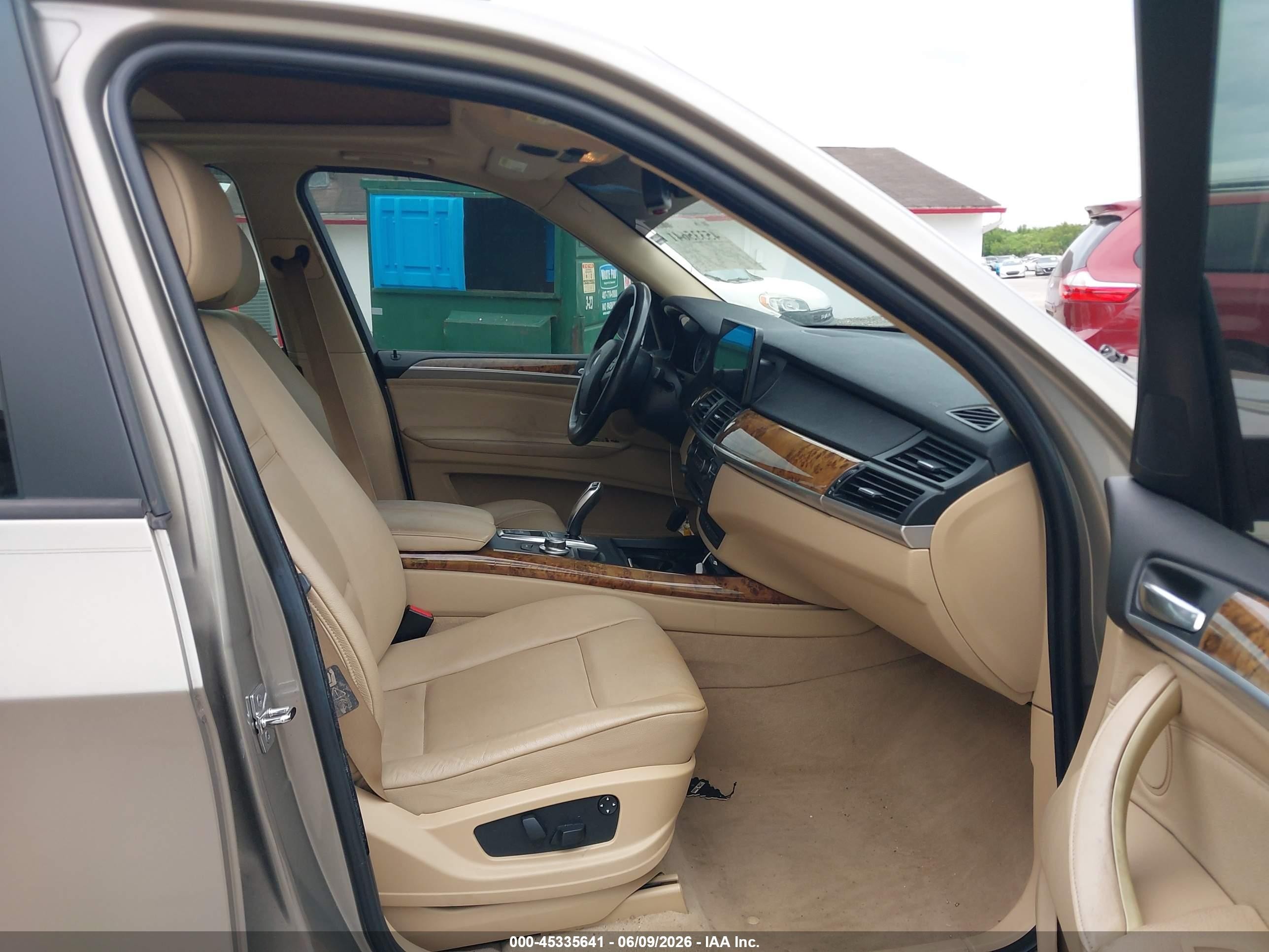 2008 Bmw X5 3.0si Beige vin: 5UXFE43598L029399