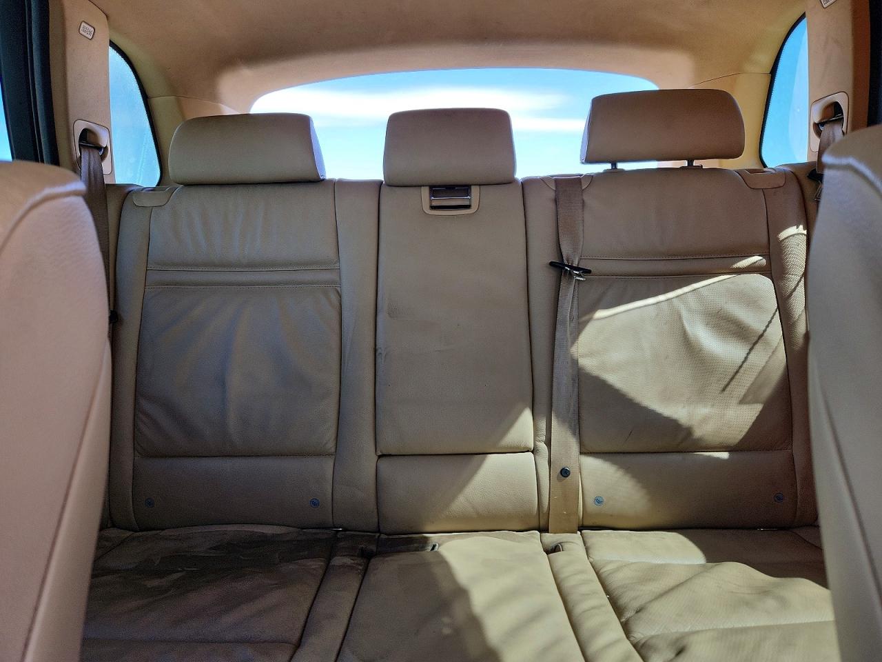 2010 Bmw X5 Xdrive30i Белый vin: 5UXFE4C50AL381941