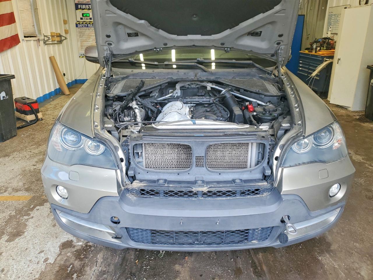 2010 Bmw X5 Xdrive30i Серебряный vin: 5UXFE4C51AL383441