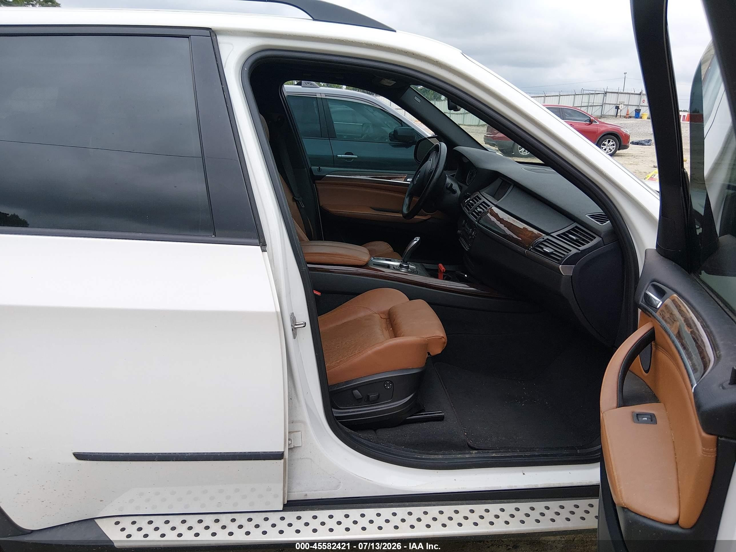 2010 Bmw X5 Xdrive30i Белый vin: 5UXFE4C51AL384797