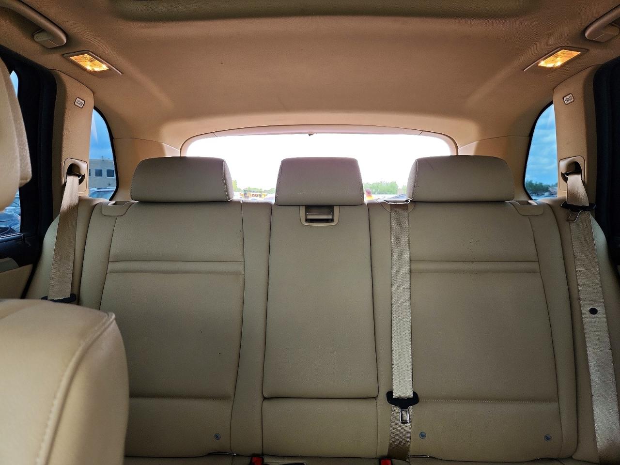 2010 Bmw X5 Xdrive30i White vin: 5UXFE4C56AL385153