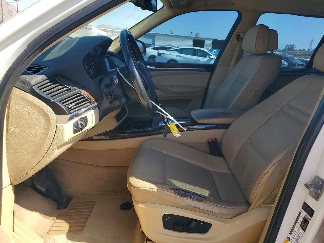 2010 Bmw X5 Xdrive30i White vin: 5UXFE4C57AL384125