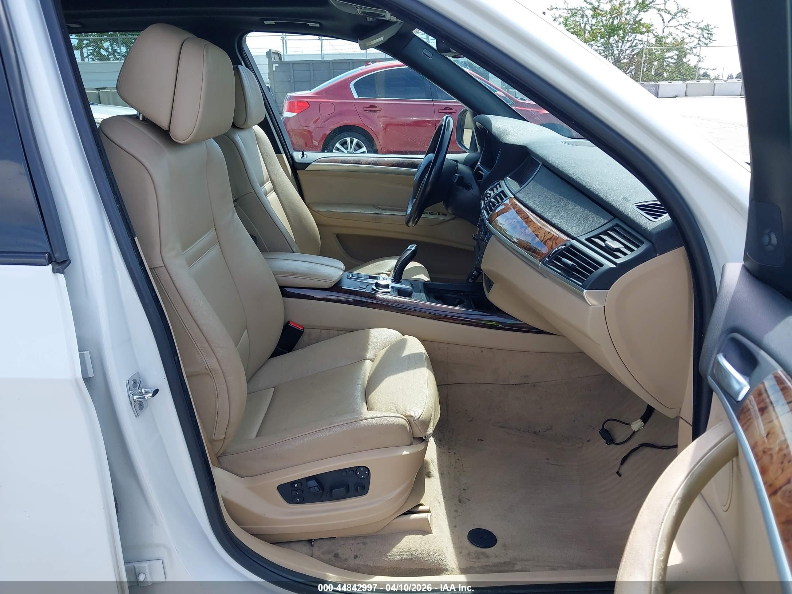 2008 Bmw X5 4.8i White vin: 5UXFE83528L166966