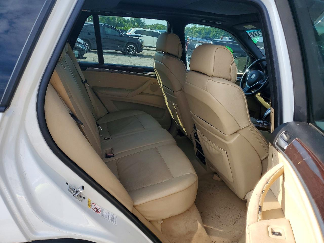 2007 Bmw X5 4.8i White vin: 5UXFE83537LZ44271
