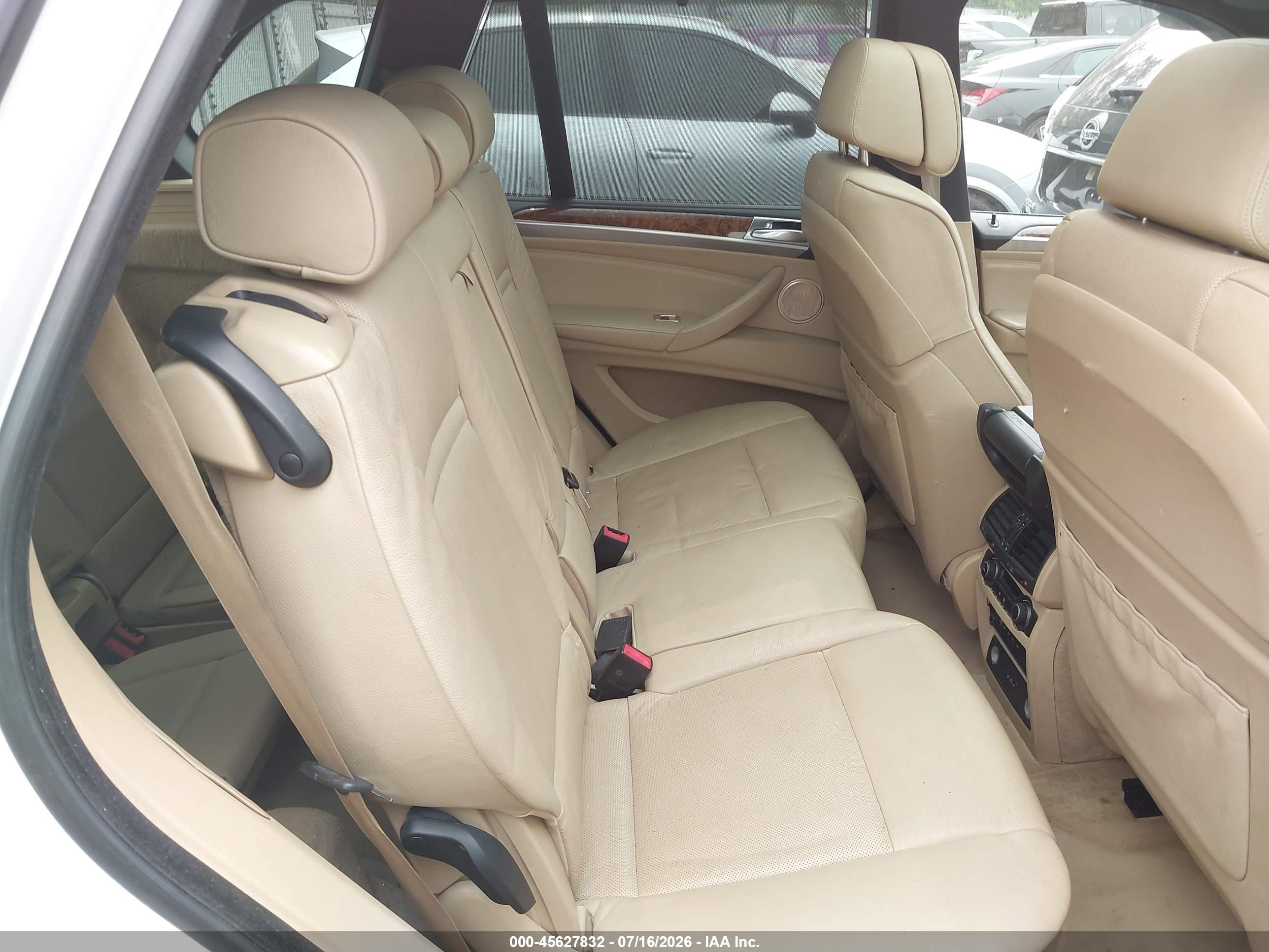 2008 Bmw X5 4.8i White vin: 5UXFE83538L167429