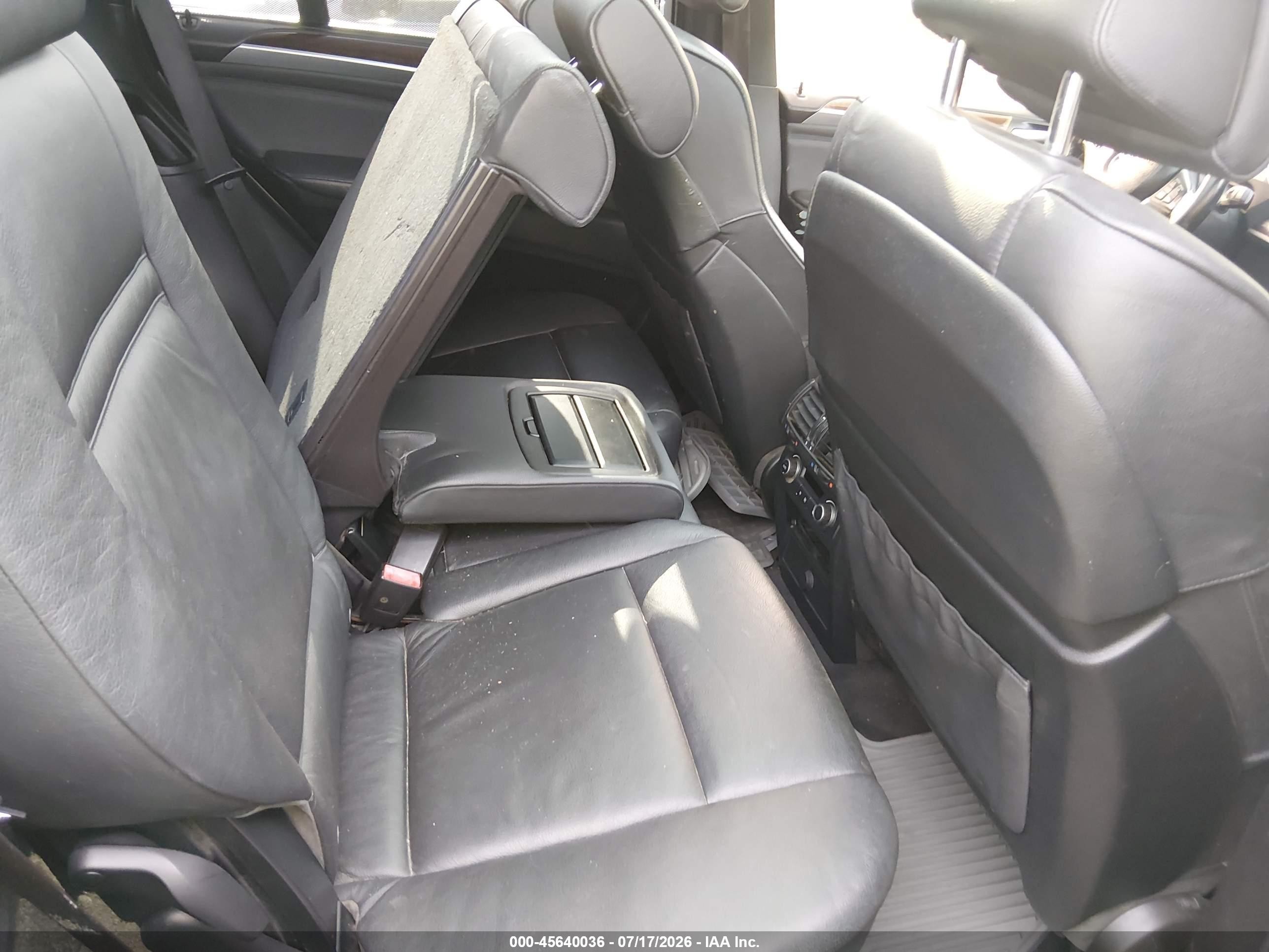 2009 Bmw X5 Xdrive48i White vin: 5UXFE83589L308383