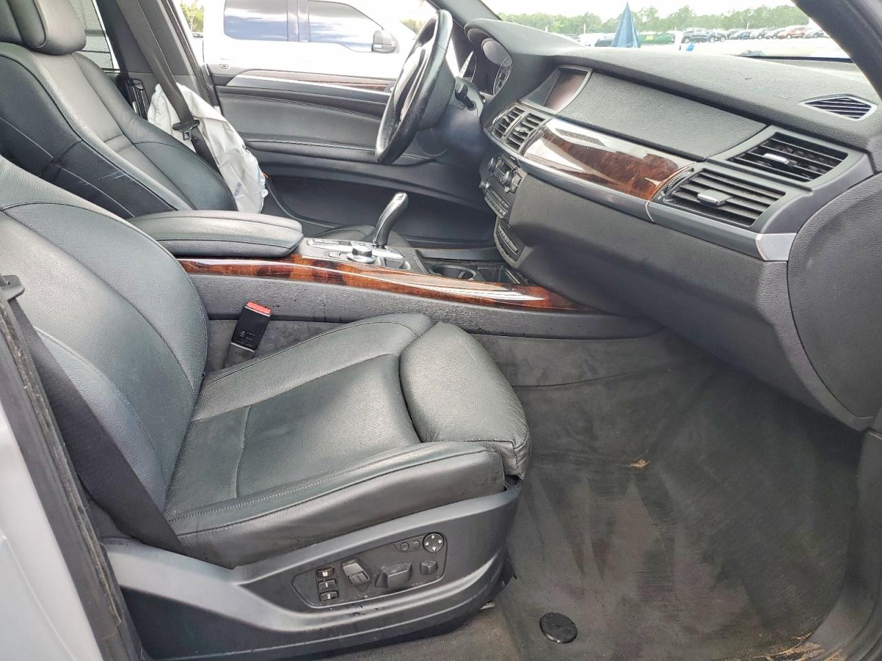 2008 Bmw X5 4.8i Silver vin: 5UXFE835X8L163863