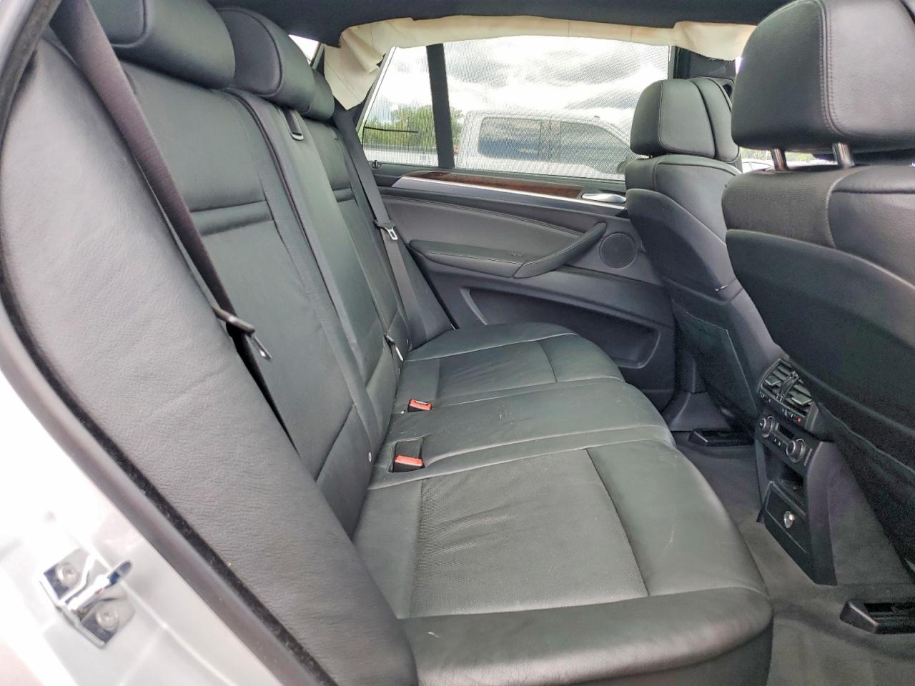 2008 Bmw X5 4.8i Silver vin: 5UXFE835X8L163863