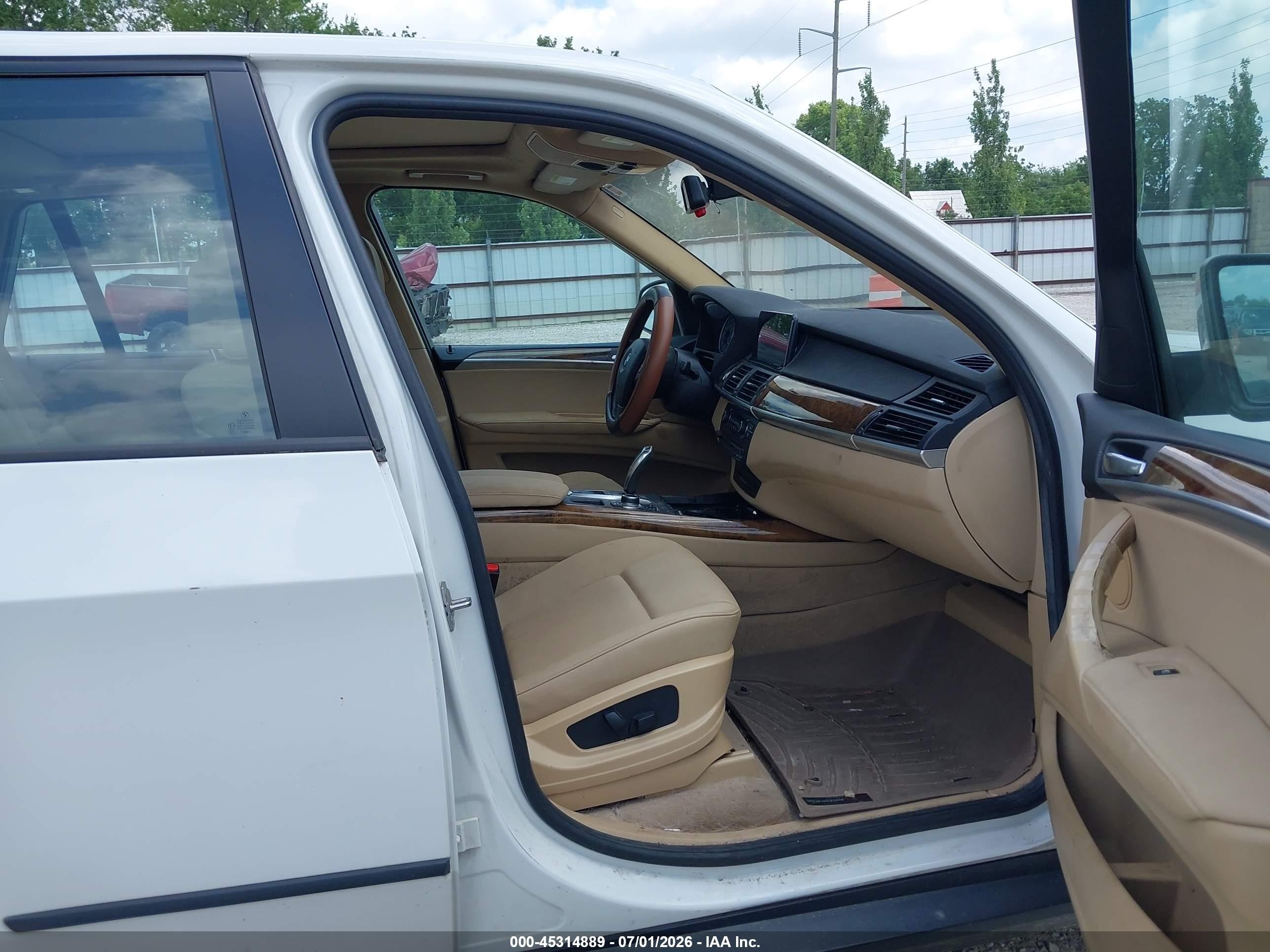 2010 Bmw X5 Xdrive35d White vin: 5UXFF0C57ALT75964