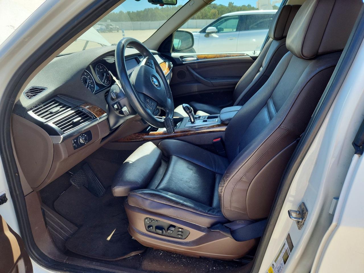 2010 Bmw X5 Xdrive35d Белый vin: 5UXFF0C5XALT84349